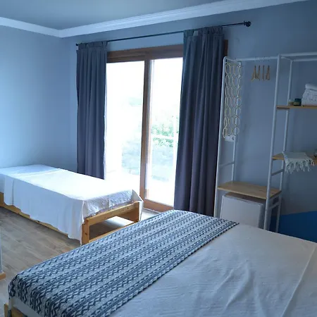 Paydos Couette-café 4*